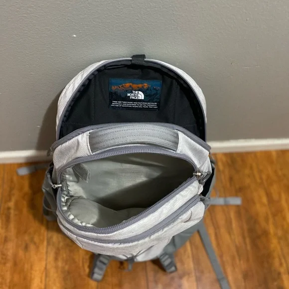 The North Face Backpack with Bungee Cord Design - Picture 4 of 6